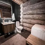 Huvilat Talvihovi 6 Ruka
